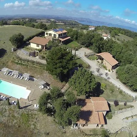 Mansion In With Swimming Pool Hébergement de vacances *