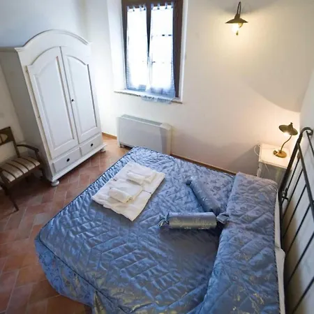 Mansion In With Swimming Pool Hébergement de vacances *